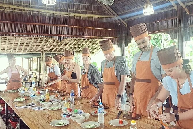 Hoi An Cooking Class with Market Visit - Welcome Drink and a Rest at the Restaurant (Yes, You’ll Need It)