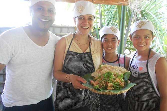Hoi An Cooking Class(Market,BasketBoat Crabfishing&Cooking Class) - In the kitchen with Chef Tâm: the two-hour part that counts