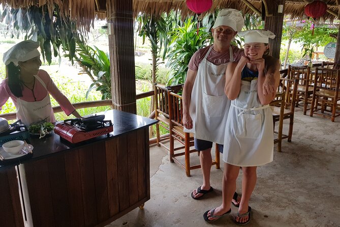 Hoi An Countryside and Cooking Class by Bicycle - Tra Que Vegetable Village: Organic Farming Hands-On