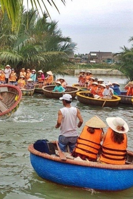 Hoi An Countryside Bike Tour & Basket Boat Ride - Guides: what you gain from an English-speaking local