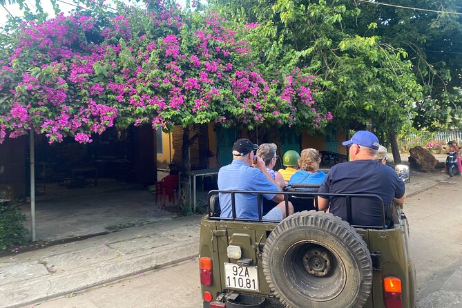 Hoi An Countryside Jeep Tour: Food, Culture & Daily Life - Guides, personality, and what to expect from English support