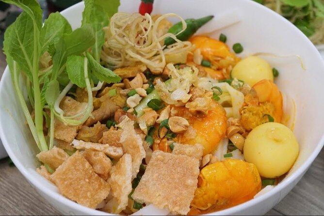 Hoi An Countryside PRIVATE TOUR - Highlights and Hidden Gems - Stop 2: Tra Que Vegetable Village and real farm tasks