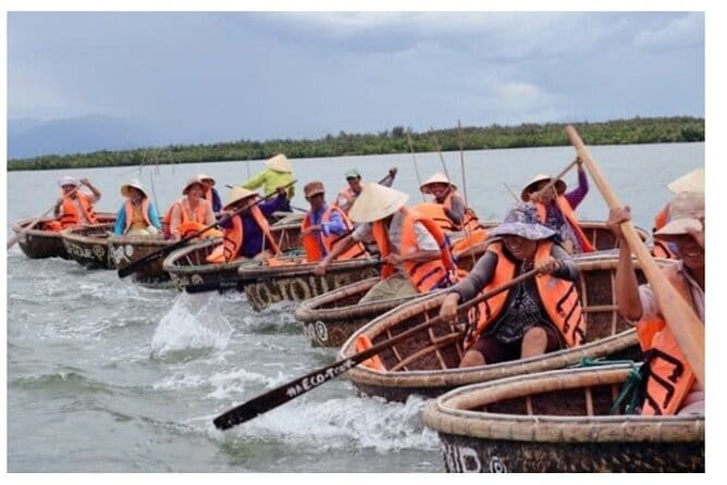 Hoi An Countryside Tour by Car/Motorbike or cycling - Buffalo rides and sleep mat weaving: the rural rhythm beyond the highlights