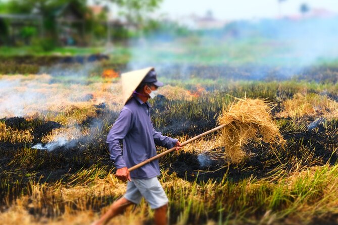 Hoi An Countryside Vespa Tour: Food, Culture & Daily Life - Thanh Ha Pottery Village-style family culture and the homemade meal moment