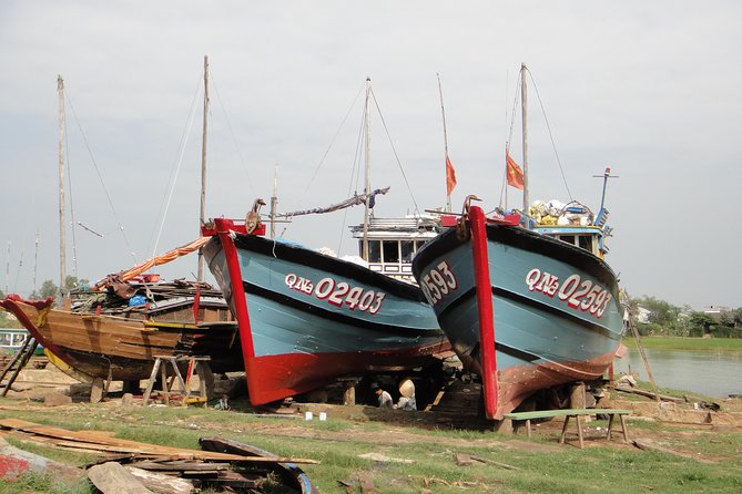 Hoi An Craft Villages And Lantern Making Tour - Thu Bon River Craft Villages in About 4.5 Hours