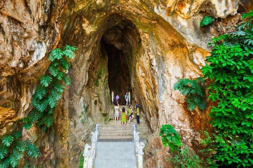 Hoi An/Da Nang: Marble Mountains, Lady Buddha & My Son Trip - Marble Mountains caves and tunnels: pagodas, steps, and Am Phủ’s weird beauty