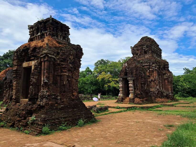 Hoi An/Da Nang: My Son Sanctuary Sunrise & Morning with Boat - Pickup, van ride, and temple access without the hassle