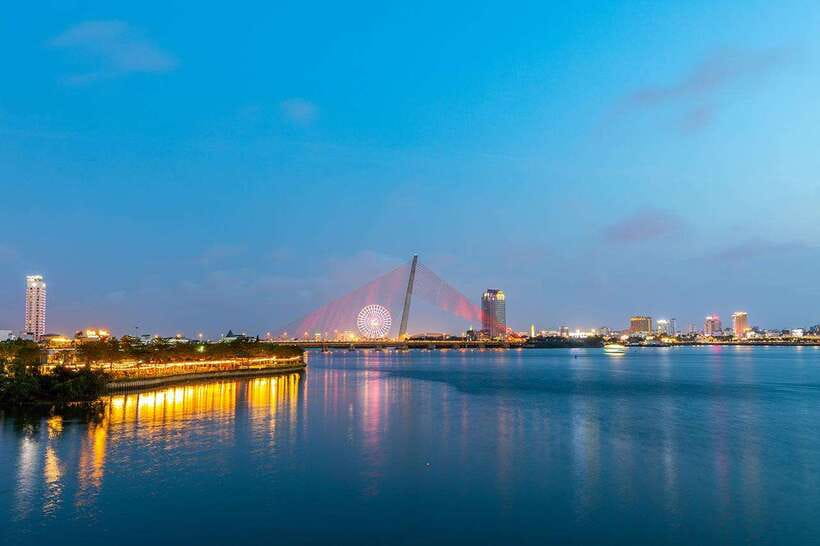 Hoi An: Da Nang Sunset Views & Han River Night Cruise - Son Tra Peninsula sunset stop: views plus a quick reset