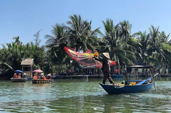 Hoi An/Da Nang: Vegetarian Cooking Class & Basket Boat Ride - The Basket Boat Ride: Bay Mau Coconut Village by a Slow, Narrow Route