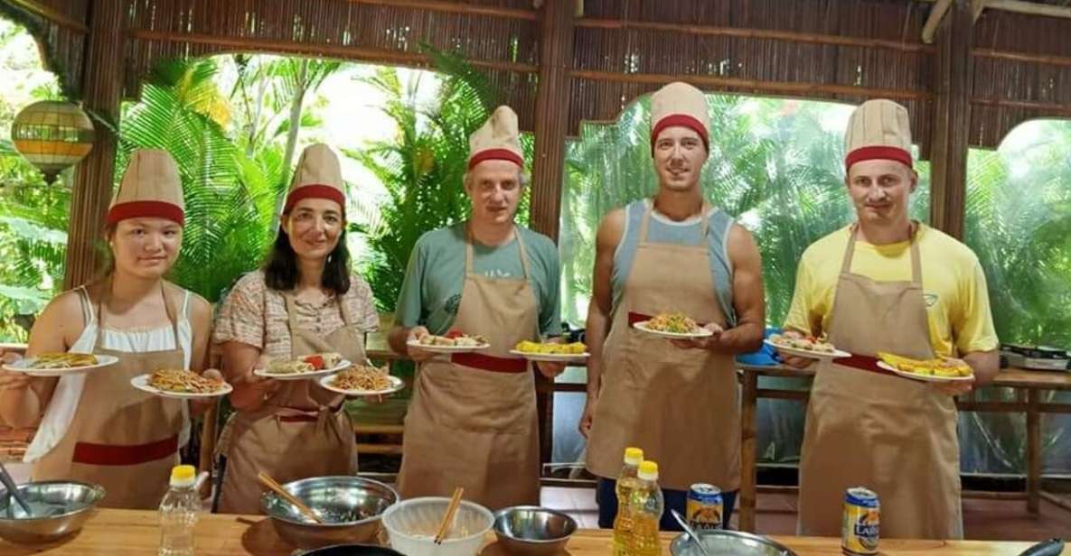 Hoi An: Evening Cooking Class with Locals in Herbs Village - The menu: 4 Hoi An dishes plus a herb-vegetable centerpiece