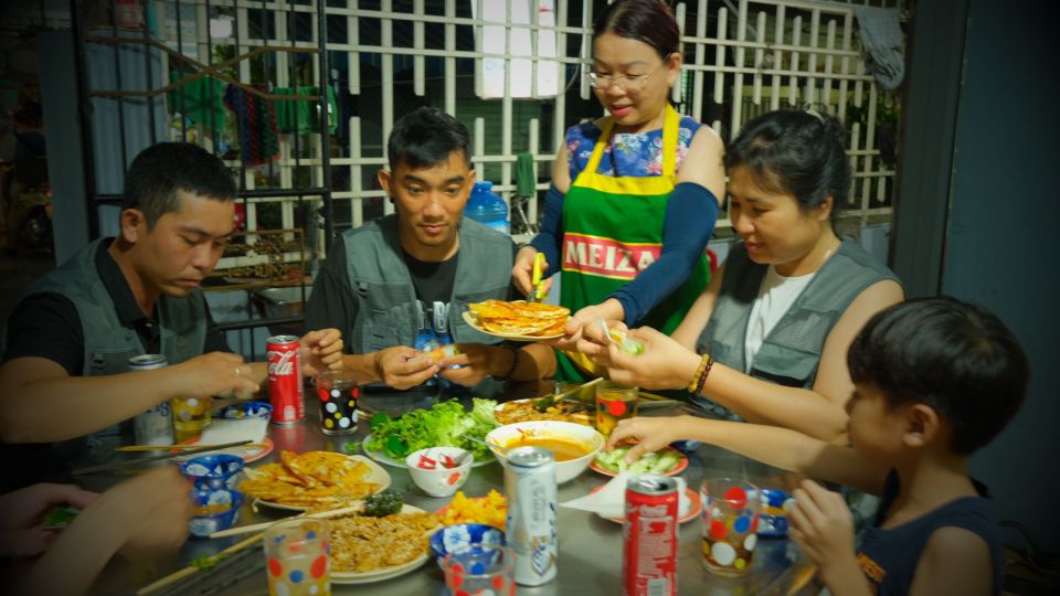 Hoi An: Evening Food Culture Tour by Vespa - What You’ll Eat: 7–10 Tastings (Plus a Real Meal Feeling)