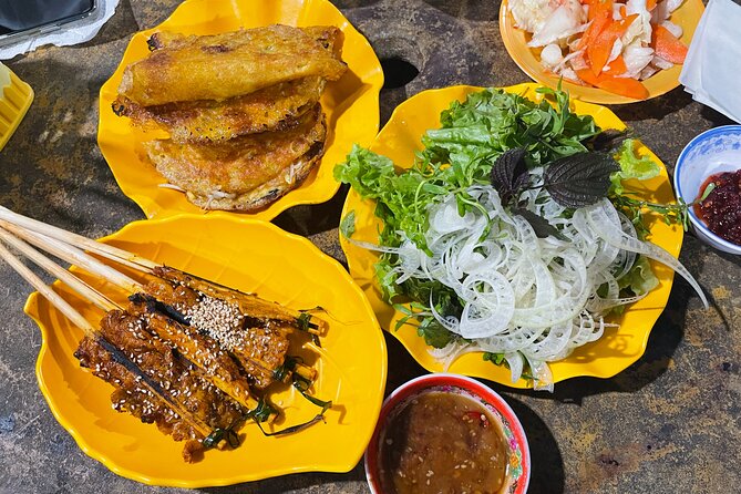 Hoi An Foldable Bamboo Silk Lantern and Evening Street Food Tour - Night market stroll: what you’ll do with the energy you still have