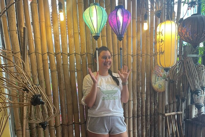 Hoi An Foldable Bamboo Silk Lantern and Evening Street Food Tour - Lantern making class at a home-style setting: time to build