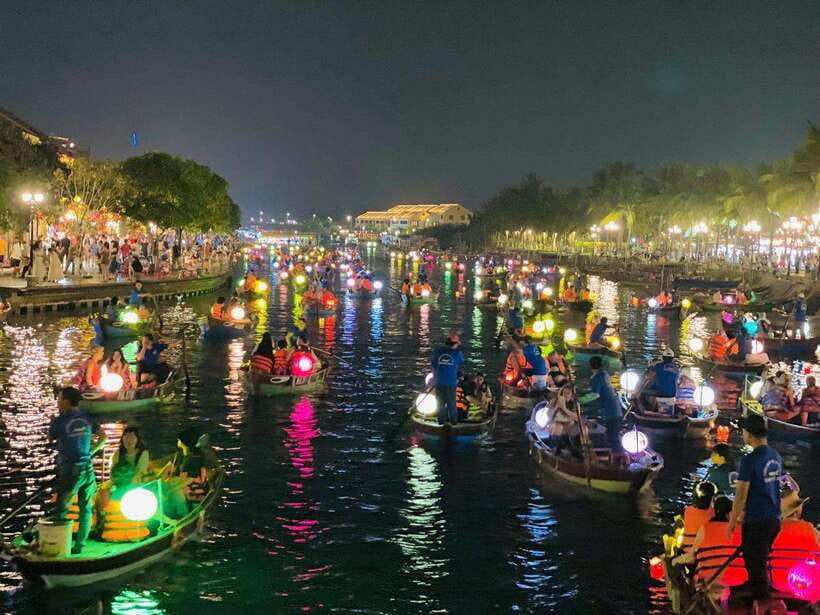 Hoi An: Hoai River Boat Ride with Flower Lantern Release - Releasing your flower lantern: the good-luck moment, kept simple