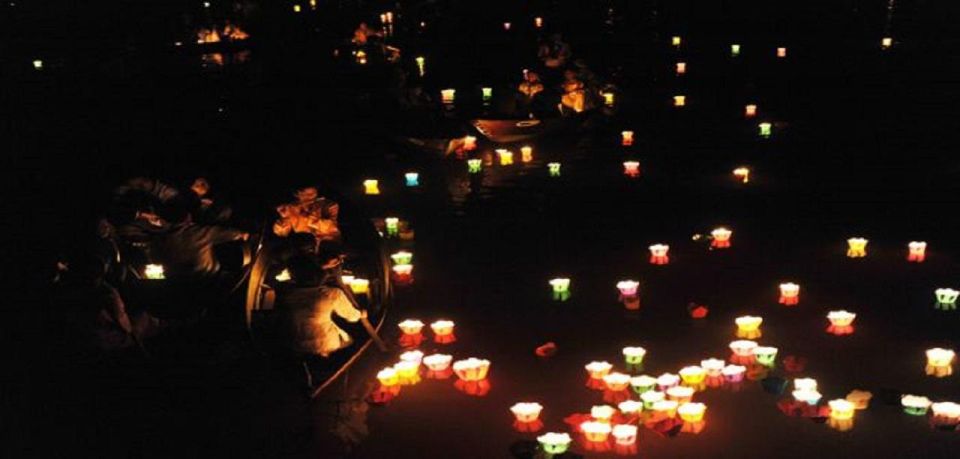 Hoi An : Hoai River Boat Trip by Night and Floating Lantern - Meeting at Kazimierz Kwiatkowski Bust and the easy walk