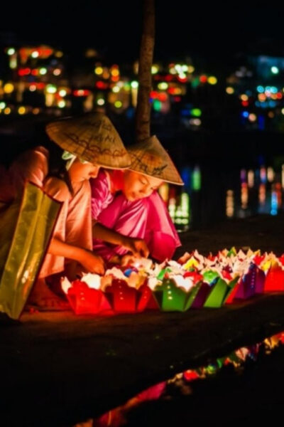 Hoi An: Hoai River Night Boat Trip and Floating Lantern - Finding the Dock Near 140 Tran Phu Street
