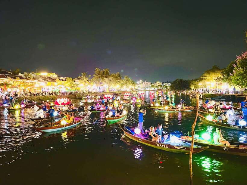 Hoi An: Lantern Boat Ride on the Hoai River - What Happens Before You Push Off: Lanterns, Lighting, and Wishes