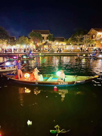 Hoi An: Lantern Boat Ride on the Hoai River - Finding Kazimierz Kwiatkowsky Square (and Not Getting Lost)