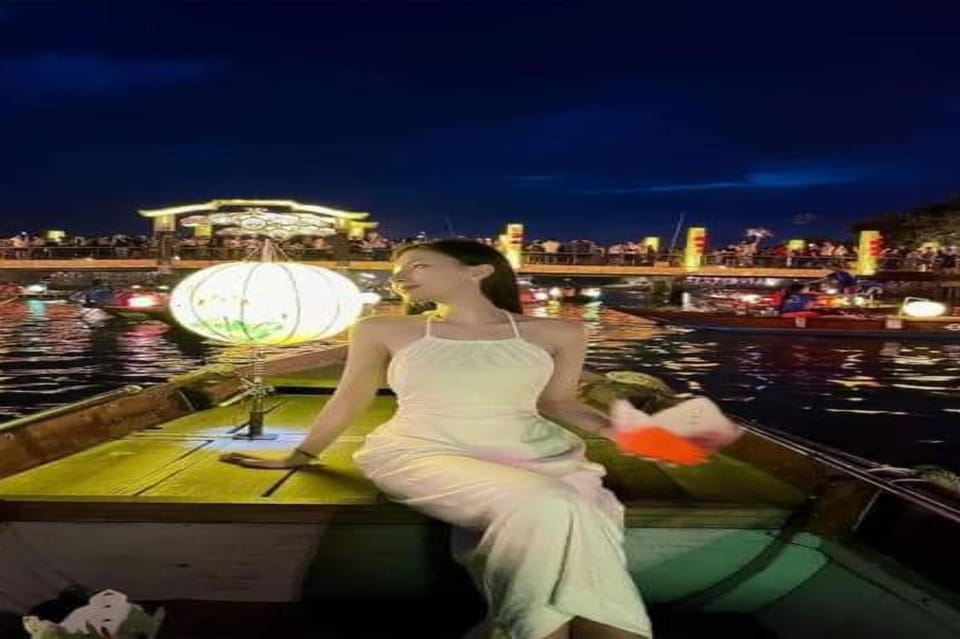 Hoi An : Lantern Boat Ride & Release Lanterns - The lantern itself: making a wish and learning the meaning