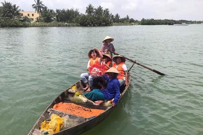 Hoi An Lantern Cruise/Boat Private Sunset/Special Event By Lotus - Price and value: what $17 per person buys you