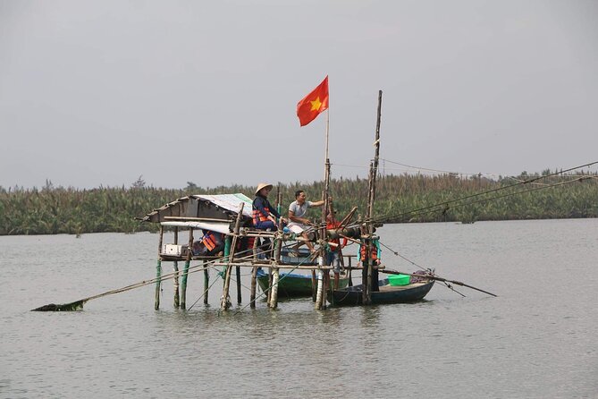 Hoi An Lantern Cruise/Boat Private Sunset/Special Event By Lotus - Logistics that matter: meeting at 72 Bach Đằng and getting onboard fast
