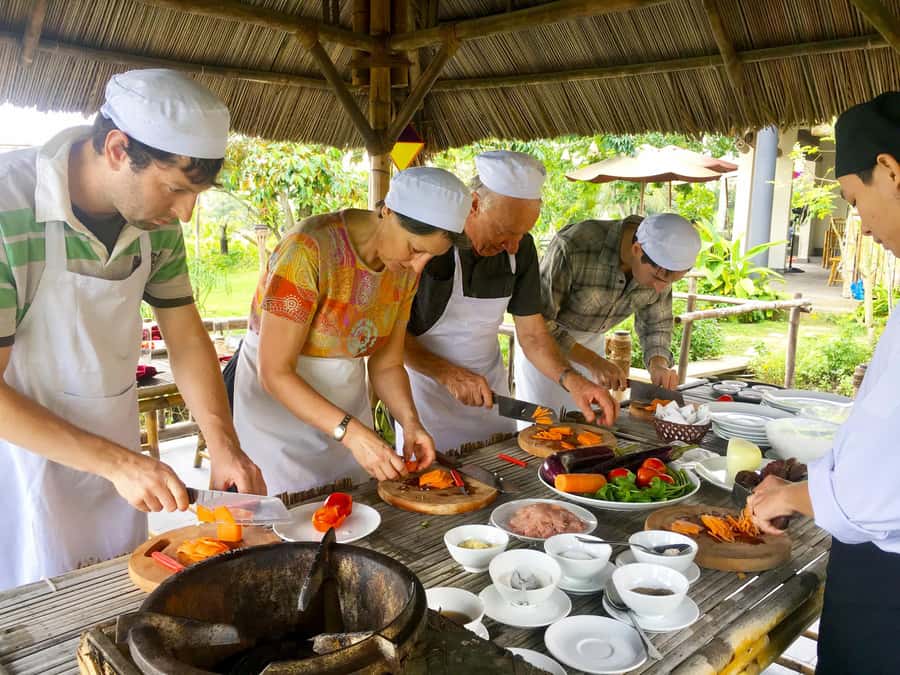 Hoi An : Lantern Making & Cooking Class With Local Family - Lantern making in Hoi An: what you’re really learning