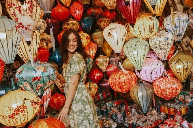 Hoi An Lantern Shop & Boat Photoshoot – Night Experience - Best time to go: sunset to night glow