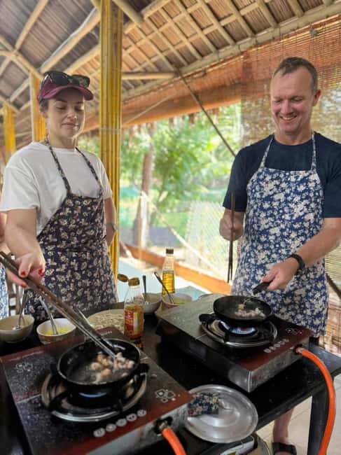 Hoi An: Local Family Cooking Class - Group vibe: fun and focused in small batches