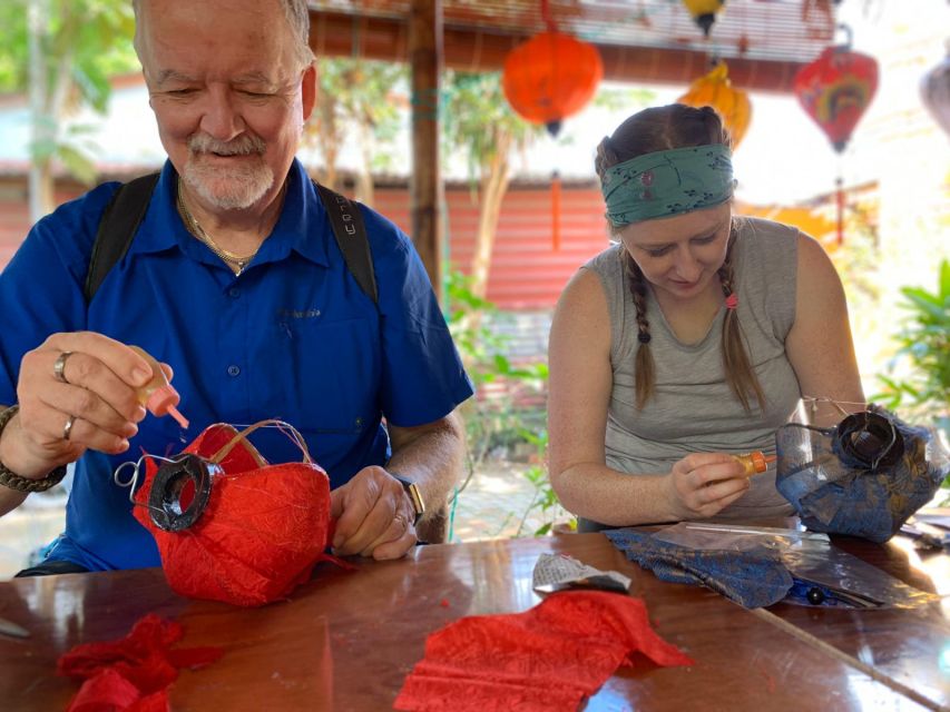 Hoi An: Local Foldable Lantern-Making Class with Locals - What happens during the 1-hour session (and what to expect at each stage)