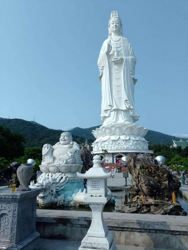 Hoi An: Marble Mountains, Monkey Mountain & My Son Day Tour - Marble Mountains: stone sculptures, caves, and Am Phu’s Buddhist meaning