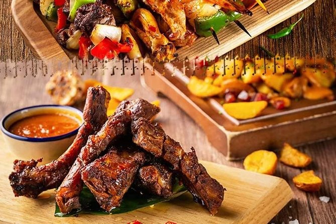 Hoi An Memories Skip-the-Line Ticket with Dinner and Pickup - Dinner with the ticket: Vietnamese and Western options, plus set-meal reality