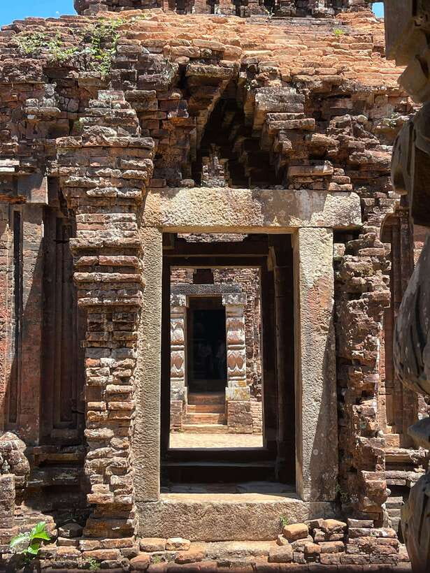 Hoi An: My Son Ruins: Guide-Bus-Boat-Cultural Show-Lunch - Brocade weaving workshop: where the patterns come from