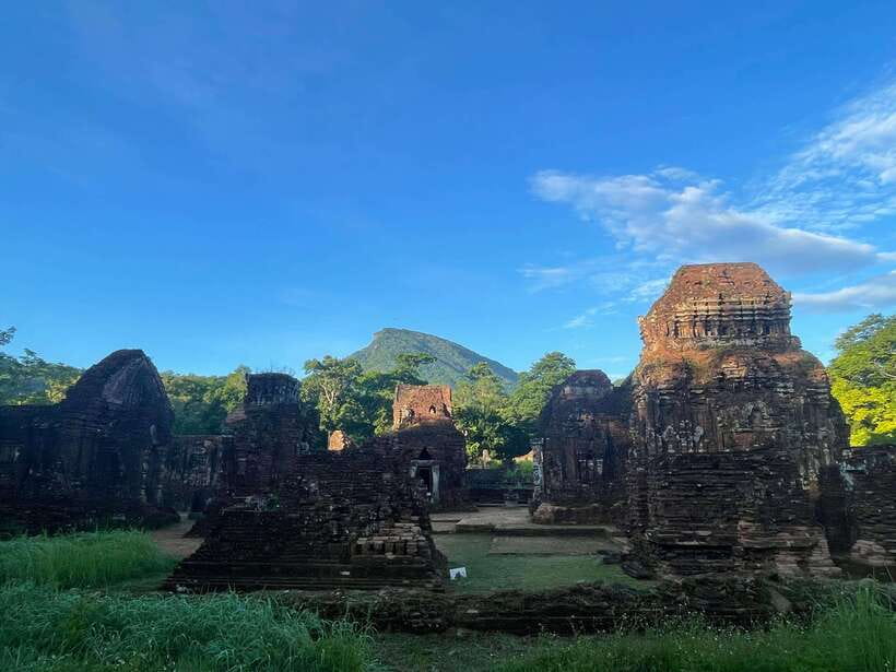 Hoi An: My Son Ruins: Guide-Bus-Boat-Cultural Show-Lunch - Apsara–Shiva dance show and lunch that actually fills you up