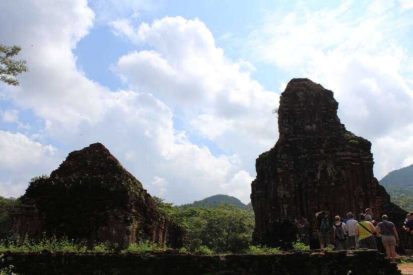 Hoi An: My Son Sanctuary 8 am/1 pm - Cham dance show, lunch, and Vietnamese bread: eating in a way that matches the schedule