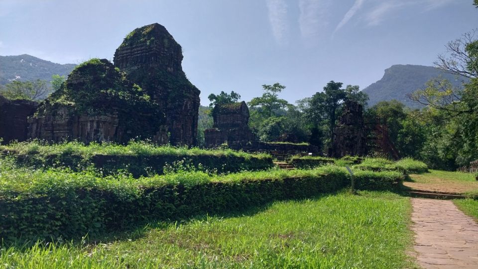 Hoi An: My Son Sanctuary Sunrise & Boat Trip w. Breakfast - Rice paper making at a village house: a simple skill you can picture later