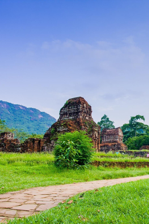 Hoi An : My Son Sanctuary Tour with Vietnamese Lunch - Getting From Hoi An to My Son: Pickup, Van Ride, and Timing
