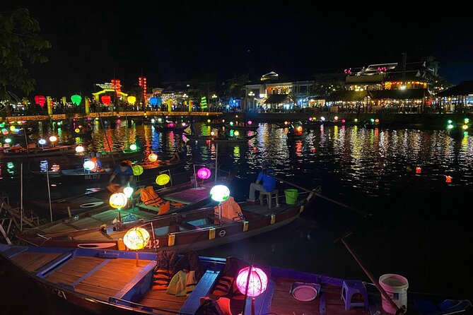 Hoi An Night Food Tour Motorbike & Lantern Cruise by Lady Rider - Thu Bon lantern cruise: 30 minutes, one lotus lantern, and the best kind of quiet