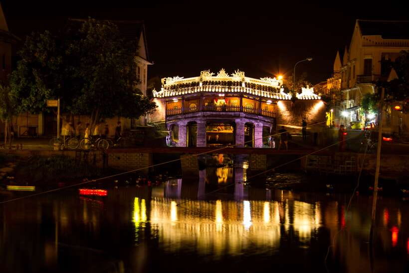 Hoi An Nighttime Heritage Experience - Dinner, then the 15-minute lantern boat wish