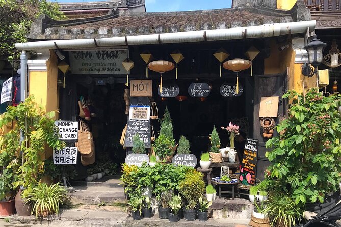 Hoi An Old Town and local Food - Food-tour reality check: samples, hygiene, and what to do with picky moments