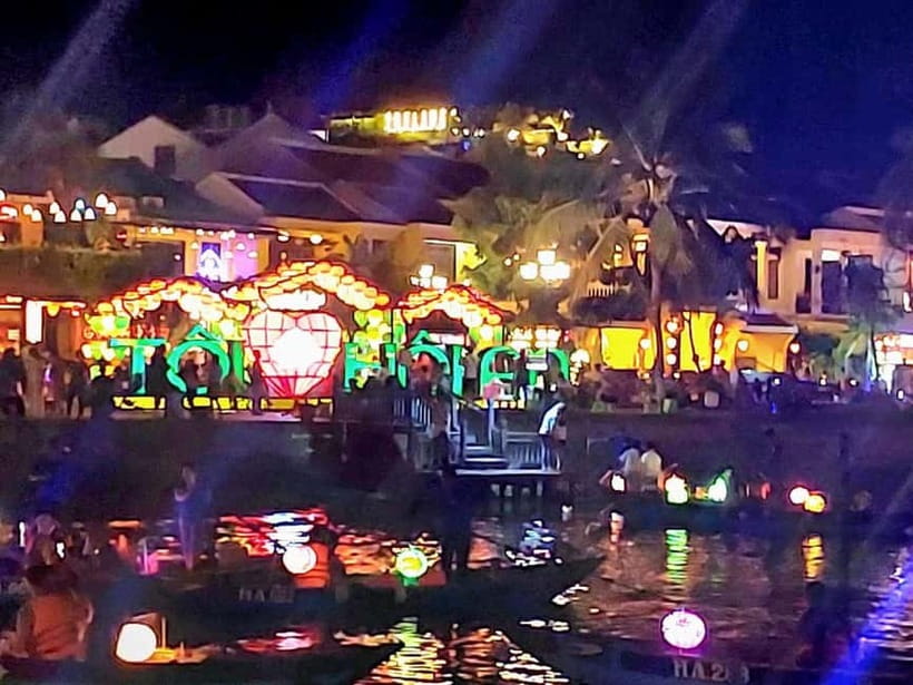 Hoi An Old Town Entrance Ticket +Boat Lantern Release Ticket - Timing matters: why starting earlier feels smarter