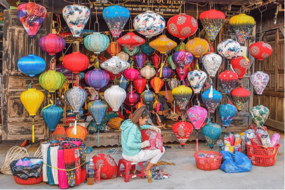 Hoi An: Old Town Lantern-Making Workshop - Location: finding The Lantern Lady on Phan Boi Chau Street