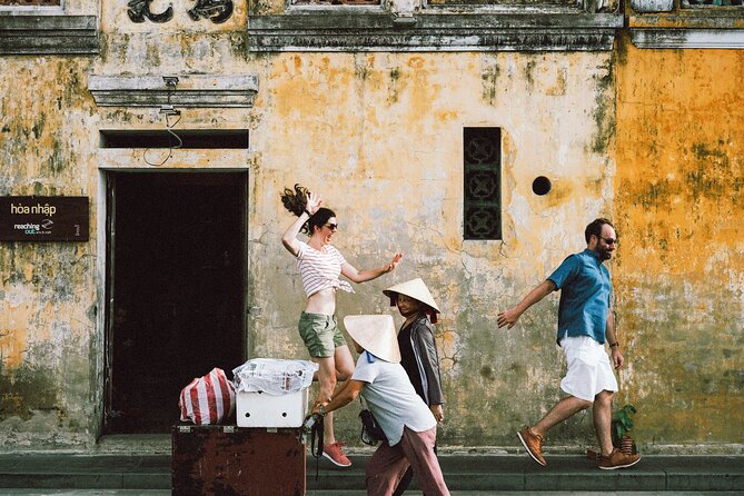 Hoi An Photographer & Vacation Photoshoot – Private Session - Getting there: pickup and how the session really starts