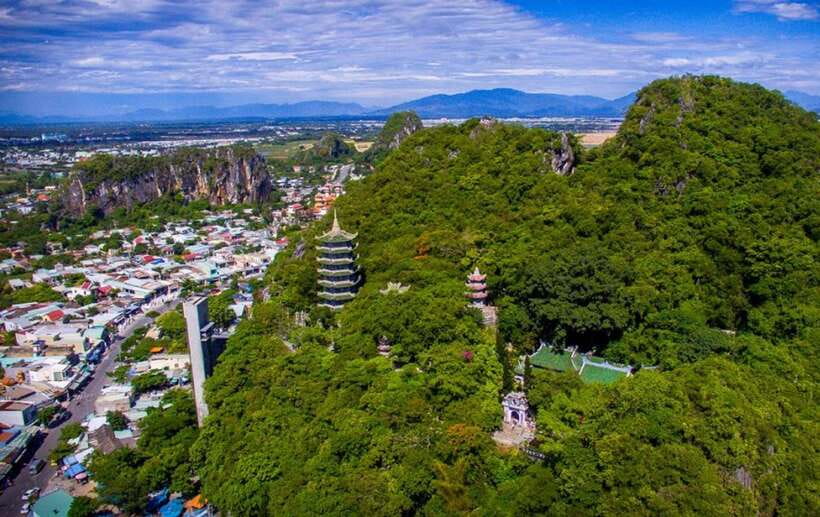 Hoi An: Private Car To/From Hue via Multi Attraction( 1-Way) - A one-way transfer that turns travel into sightseeing