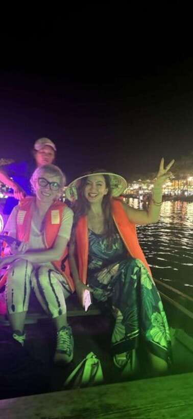 Hoi An: Private night boat Trip & release lantern on river - A 15-Minute Boat Ride That Changes How You See Hoi An