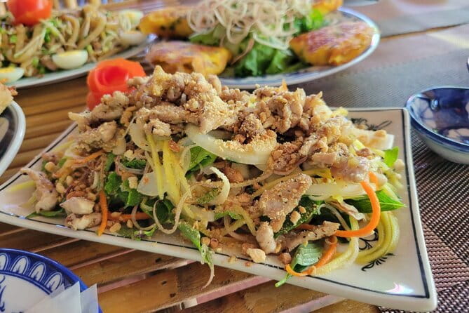 Hoi An Private Seafood Cooking Class/Oyster Cooking Experience - The coconut-forest restaurant setting (and what it changes)