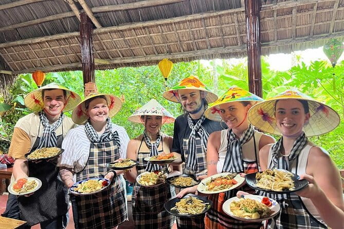 Hoi An Private Seafood Cooking Class/Oyster Cooking Experience - Who this seafood class fits best