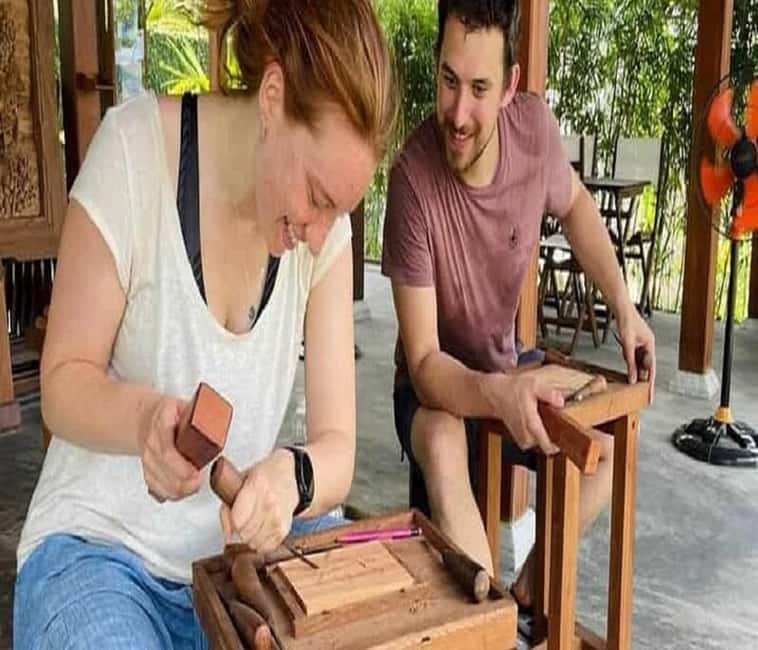 Hoi An Rickshaw Riding/Carpentry Class by Cruise & Foodie - Rickshaw Zip vs. Lantern Cruise on Thu Bon River