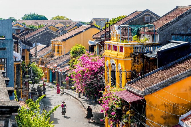 Hoi An Rickshaw Riding/Carpentry or Ceramic Class by Foodie Tour - Hoi An Ancient Town sights: Chinese halls, old houses, Japanese Bridge