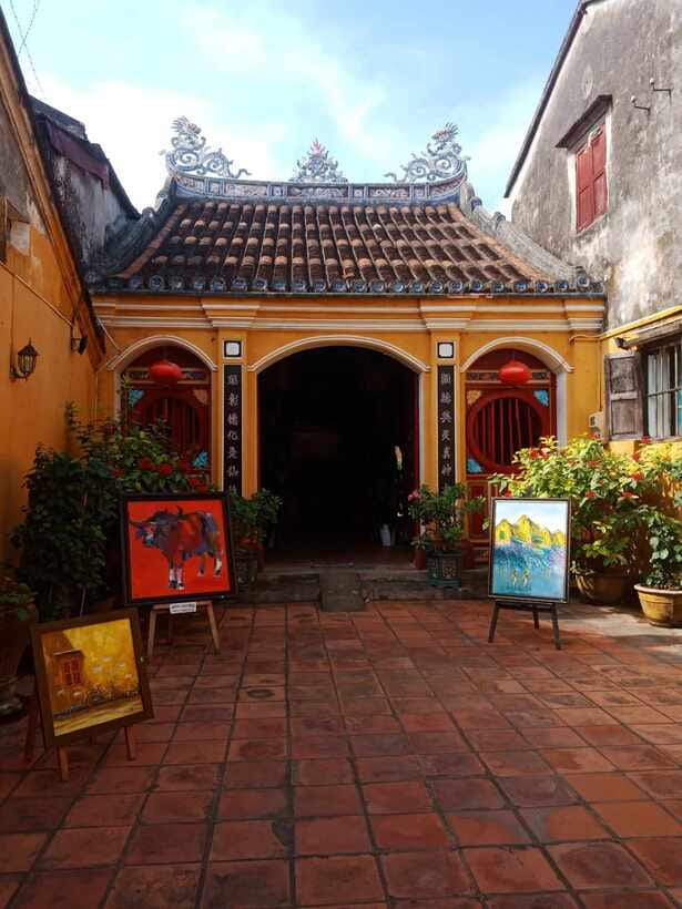 Hoi An: River Lantern Boat Experience with Free 5G eSIM - Why a lantern boat on the Hoai River is a smart first-night move