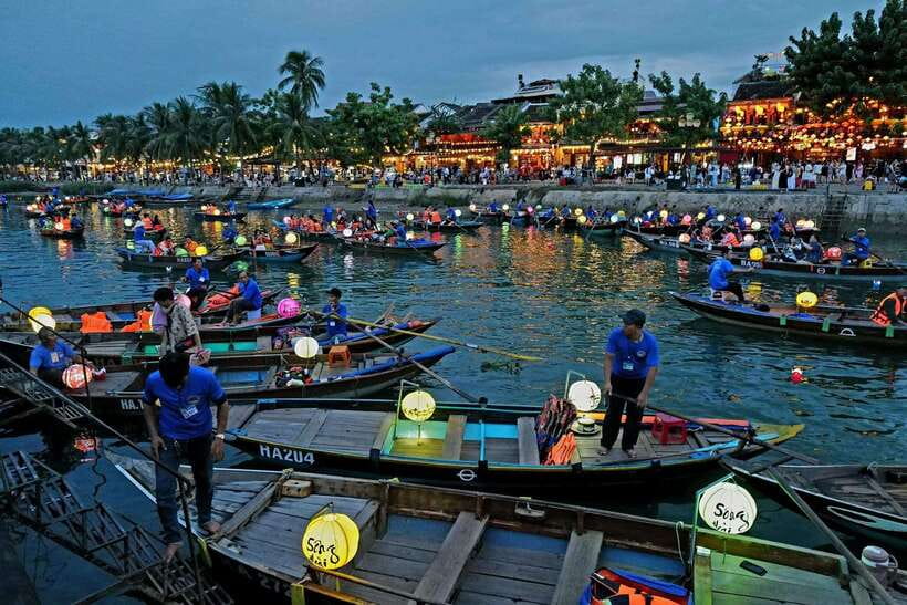 Hoi An: River Lantern Boat Experience with Free 5G eSIM - 153 Trần Phú and the Japanese Bridge: getting oriented fast